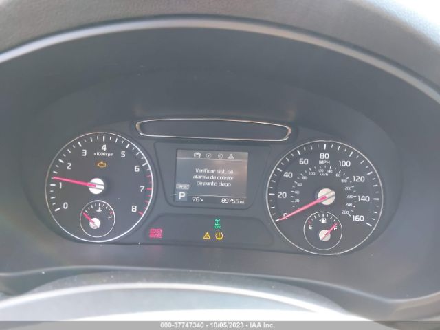 5XYPGDA56KG462717 KIA Sorento Lx V6