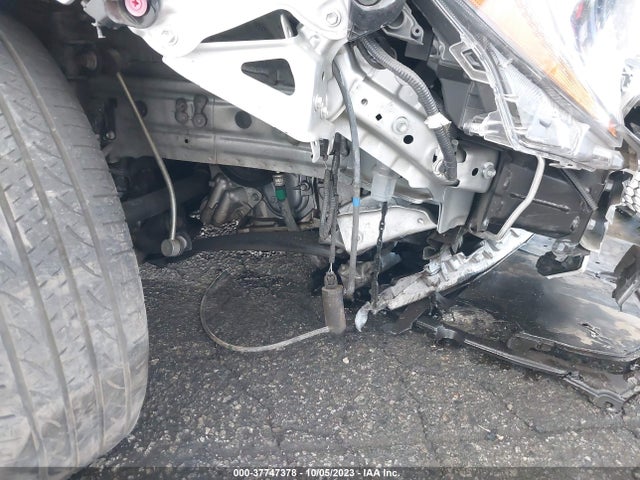 Toyota Corolla Hybrid Le 2022 JTDEAMDE2NJ052389 Image 11