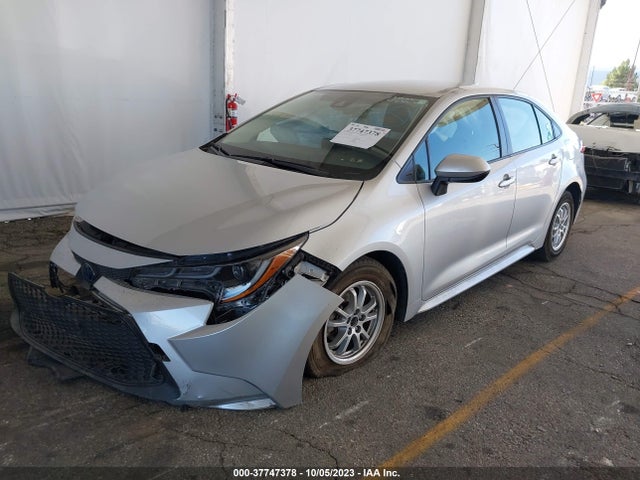 Toyota Corolla Hybrid Le 2022 JTDEAMDE2NJ052389 Image 2