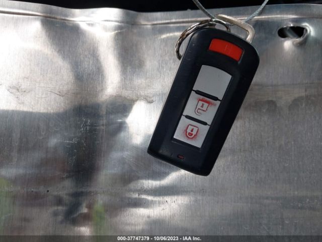 2020 MITSUBISHI OUTLANDER JA4AD3A3XLZ023234 Photo 10