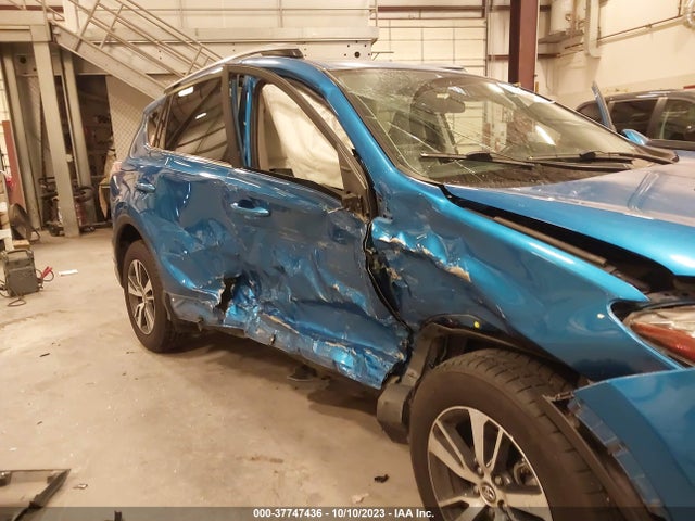 2018 TOYOTA RAV4 XLE/ADVENTURE VIN: JTMRFREV9JJ722691