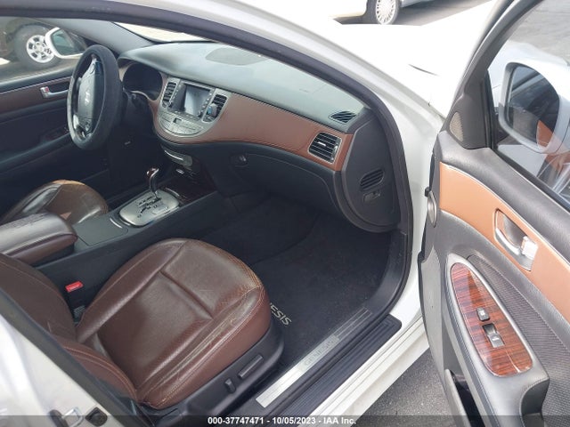 2013 HYUNDAI GENESIS 3.8L VIN: KMHGC4DD1DU240646