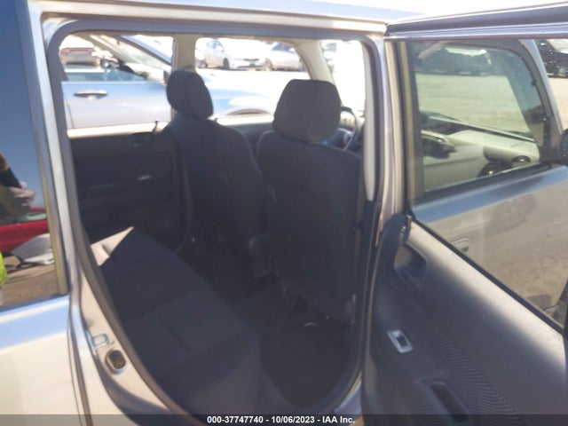 2006 SCION XB VIN: JTLKT324664042647