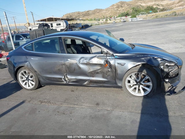 2018 TESLA MODEL 3 5YJ3E1EA7JF007763 Photo 5