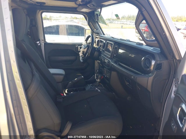 1C4HJXDN8MW680120 Jeep Wrangler Unlimited Sport Altitude