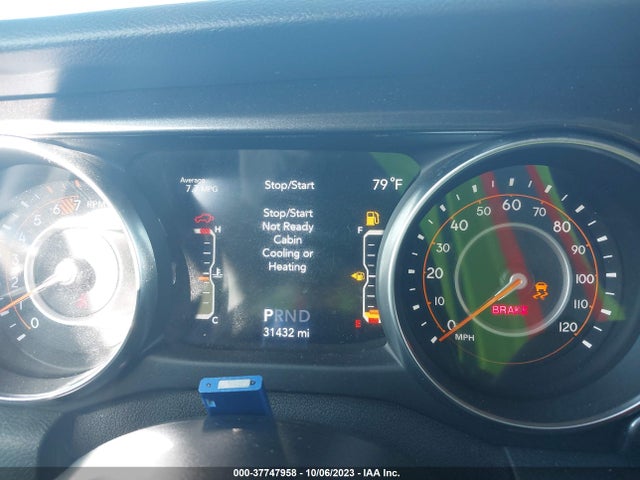 1C4HJXDN8MW680120 Jeep Wrangler Unlimited Sport Altitude