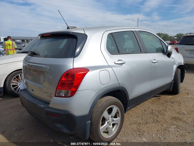 Chevrolet TRAX LS 2016 KL7CJNSB2GB592079 Image 4