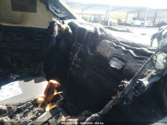 GMC Sierra 1500 4wd  Short Box Elevation 2021 3GTU9CETXMG161808 Image 5