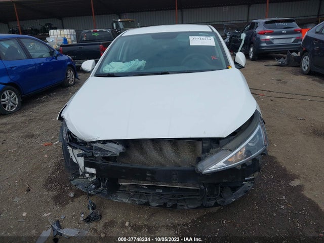 2019 HYUNDAI ELANTRA SE VIN: 5NPD74LF1KH442022