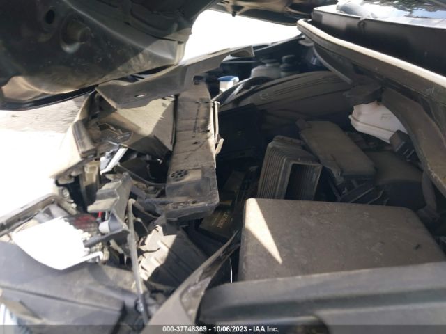 KNDMB5C1XH6306581 KIA SEDONA LX
