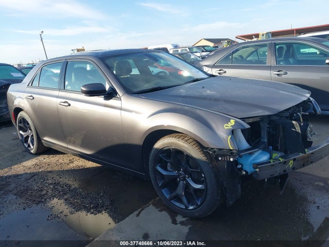 2C3CCABG2PH620475 Chrysler 300 300s