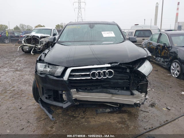 WA1VAAF79JD015467 Audi Q7 Prestige