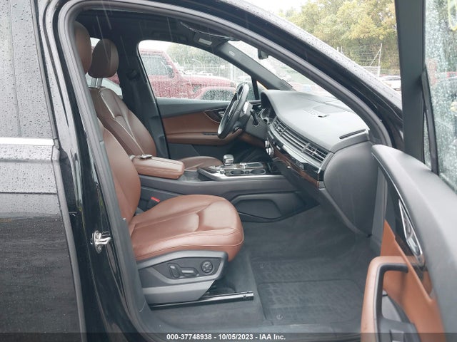 WA1VAAF79JD015467 Audi Q7 Prestige