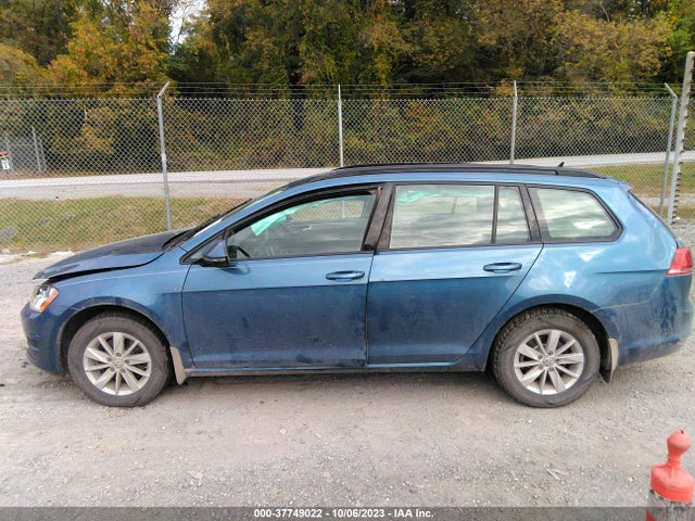 3VWC17AU1GM516957 Volkswagen Golf Sportwagen Tsi S