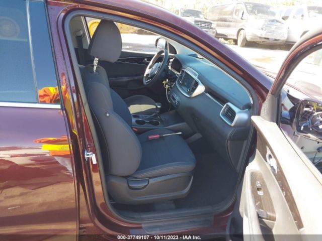5XYPGDA53KG446832 KIA Sorento Lx V6