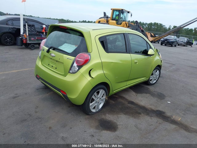 Chevrolet SPARK LS 2014 KL8CB6S91EC402291 Image 4