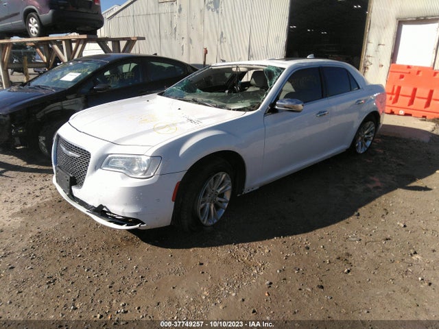 2C3CCAEG5GH100539 Chrysler 300