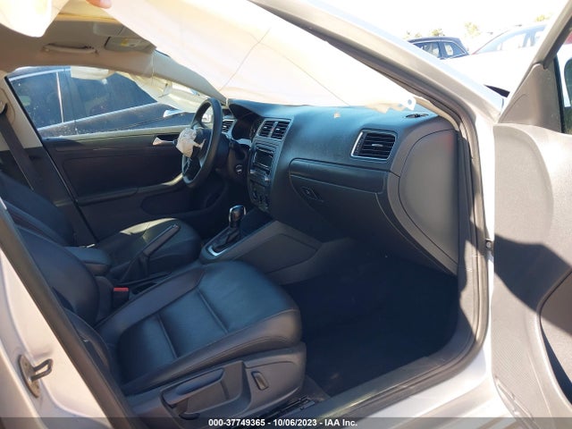 3VWD17AJ9EM360898 Volkswagen Jetta Sedan Se