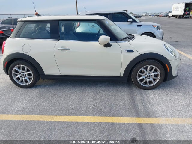 2020 MINI HARDTOP COOPER VIN: WMWXR3C0XL2L80052