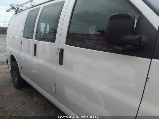 Chevrolet EXPRESS CARGO VAN 2019 1GCWGAFP6K1281492 Image 13