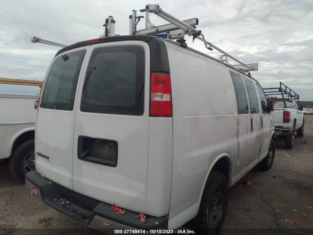 Chevrolet EXPRESS CARGO VAN 2019 1GCWGAFP6K1281492 Image 4