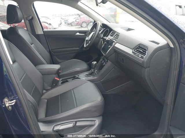 3VV3B7AX0MM057797 Volkswagen Tiguan Se/se R-line Black/sel