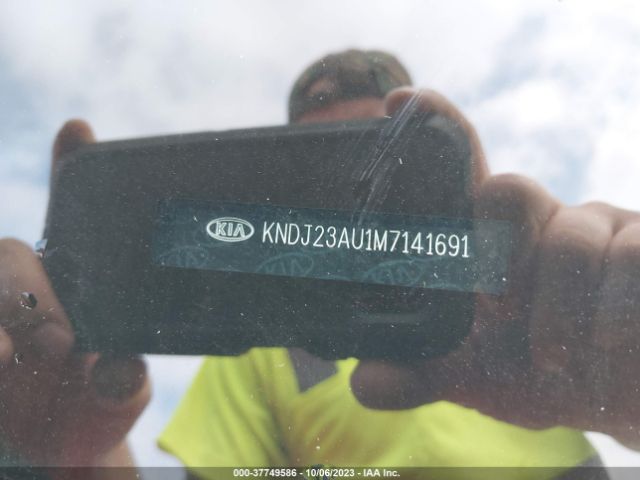 KNDJ23AU1M7141691 KIA SOUL S
