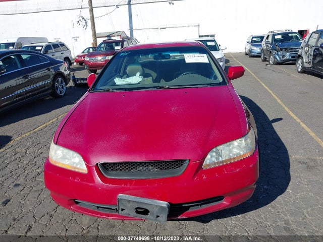 2000 HONDA ACCORD CPE LX VIN: 1HGCG2245YA020546
