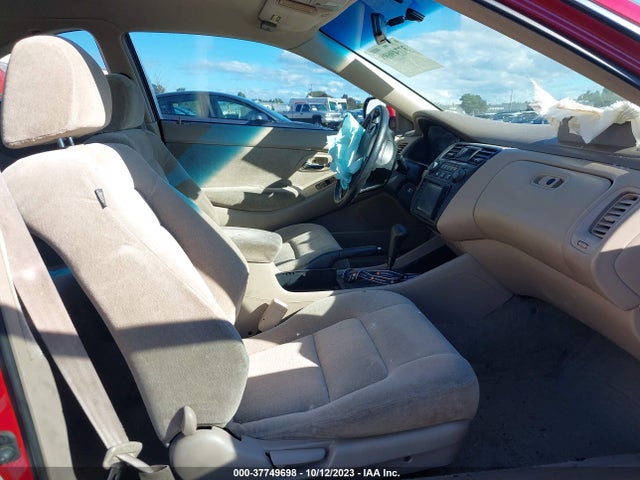 2000 HONDA ACCORD CPE 1HGCG2245YA020546 Photo 4