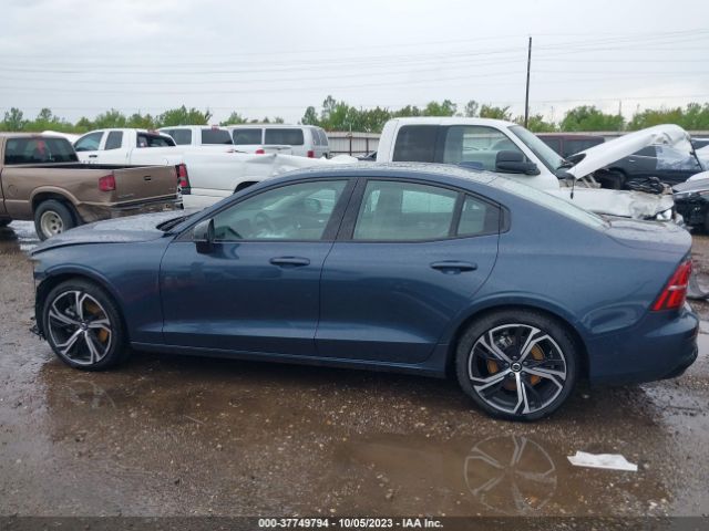 7JRL12FL9RG280692 Volvo S60 Plus Dark Theme