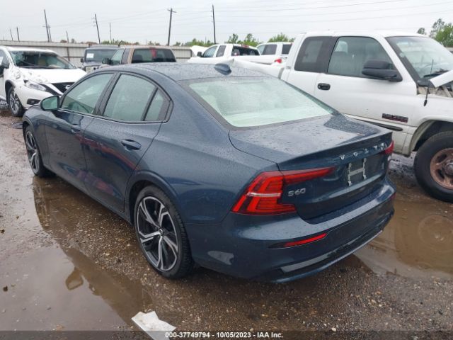 7JRL12FL9RG280692 Volvo S60 Plus Dark Theme