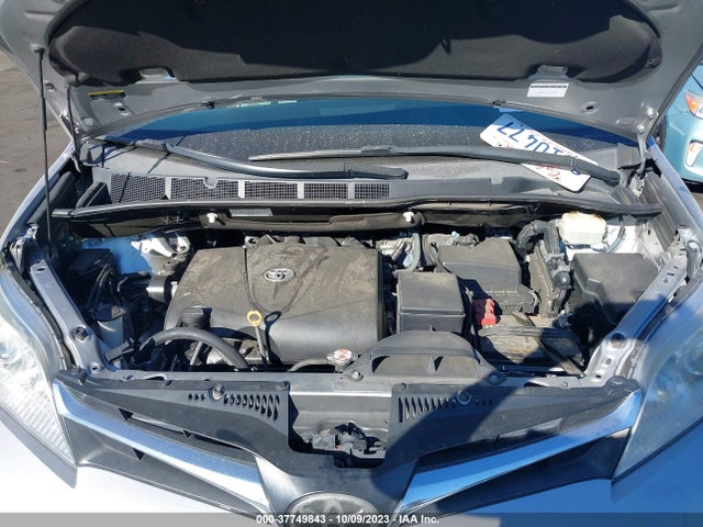 Toyota SIENNA LE 2018 5TDKZ3DC9JS922592 Image 10