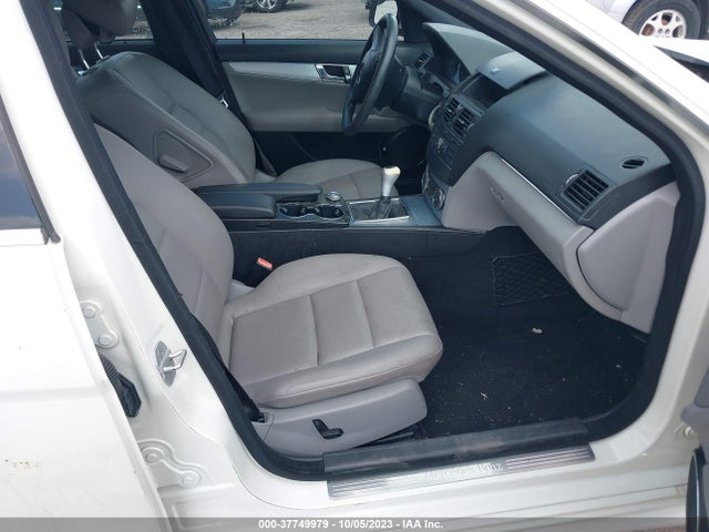 2008 MERCEDES-BENZ C-CLASS 3.0L VIN: WDDGF54X38F088171