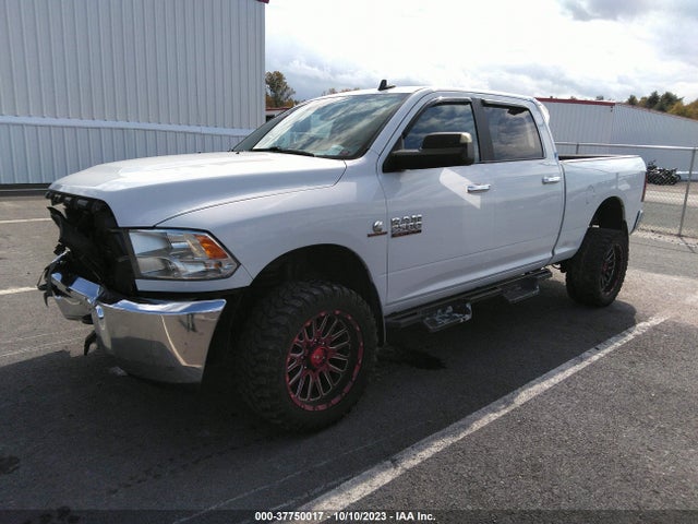 3C6UR5DL6JG218232 RAM 2500 Slt