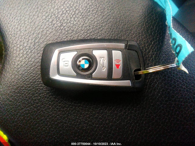 BMW 3 Series 328i 2016 WBA8E9G54GNT87298 Image 11
