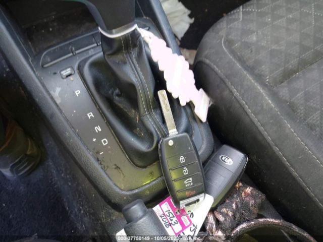 3KPA24AB8JE047761 KIA RIO S