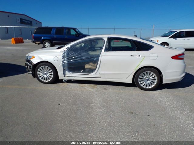 3FA6P0SU0ER395199 Ford Fusion Energi Titanium
