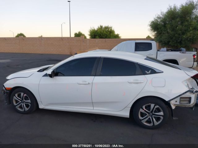 19XFC2F52GE218930 Honda Civic Sedan Lx
