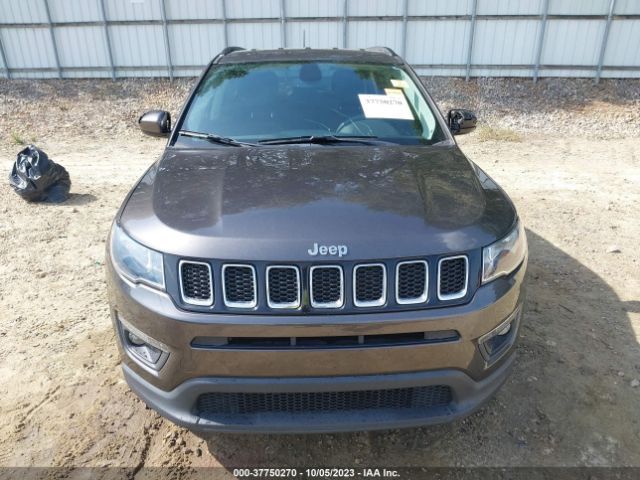 3C4NJCBB6KT851700 Jeep Compass Latitude