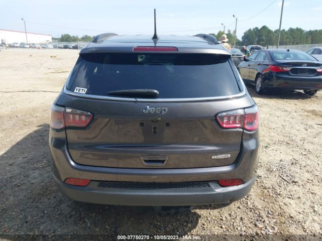 3C4NJCBB6KT851700 Jeep Compass Latitude
