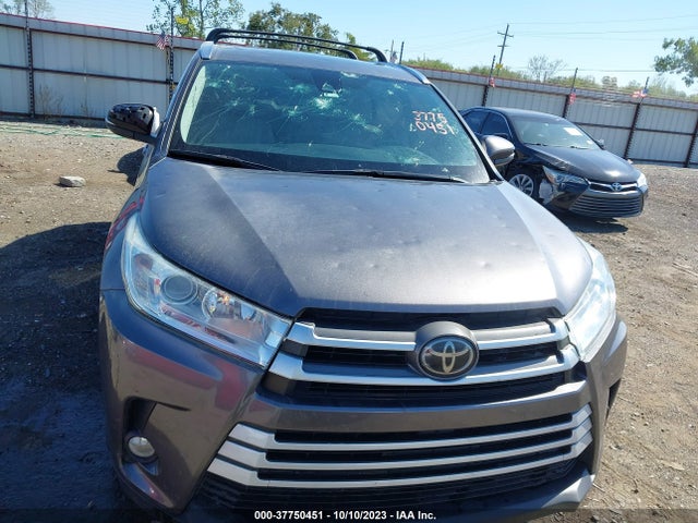 Toyota Highlander Xle/se 2017 5TDKZRFH2HS525117 Image 12