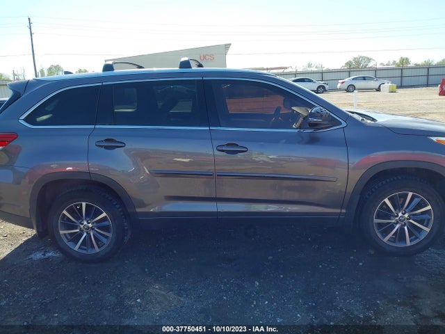 Toyota Highlander Xle/se 2017 5TDKZRFH2HS525117 Image 13