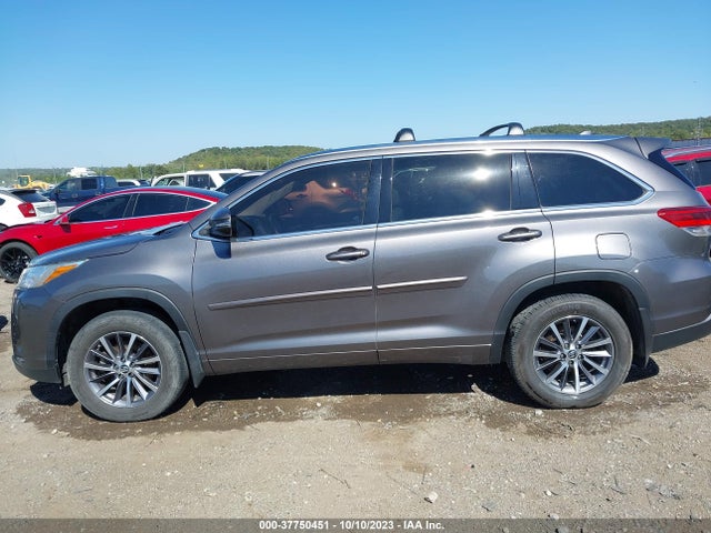 Toyota Highlander Xle/se 2017 5TDKZRFH2HS525117 Image 14