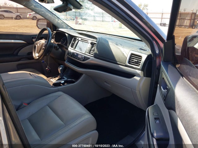 Toyota Highlander Xle/se 2017 5TDKZRFH2HS525117 Image 5