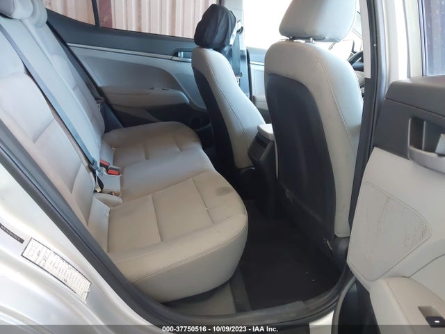 2017 HYUNDAI ELANTRA SE VIN: 5NPD74LFXHH199576