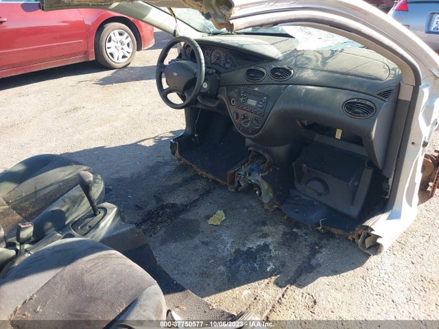 2001 FORD FOCUS SE STREET EDITION/SE VIN: 1FAFP34P71W136886