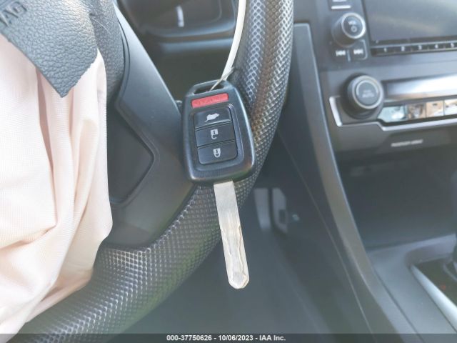 SHHFK7H26JU433004 Honda Civic Hatchback Lx