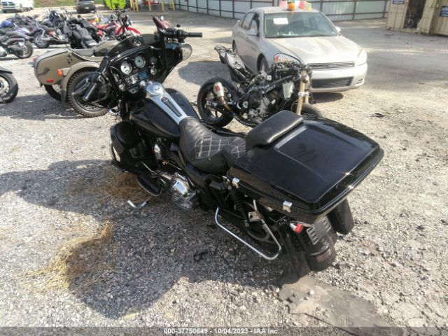 2012 HARLEY-DAVIDSON FLHX 1HD1KBM12CB630509 Photo 2