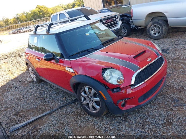 2010 MINI COOPER HARDTOP WMWMF7C58ATW89007 Photo 0