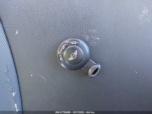 2010 MINI COOPER HARDTOP WMWMF7C58ATW89007 Photo 10